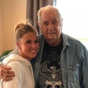 Meet your Posher, Briana